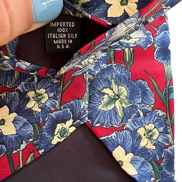Vintage Liberty of London Floral Silk Tie Red with Blue Flowers - Picture 4 of 4